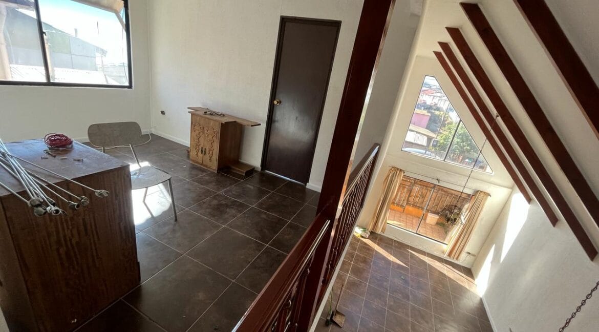 WhatsApp Image 2024-05-15 at 22.50.35-3